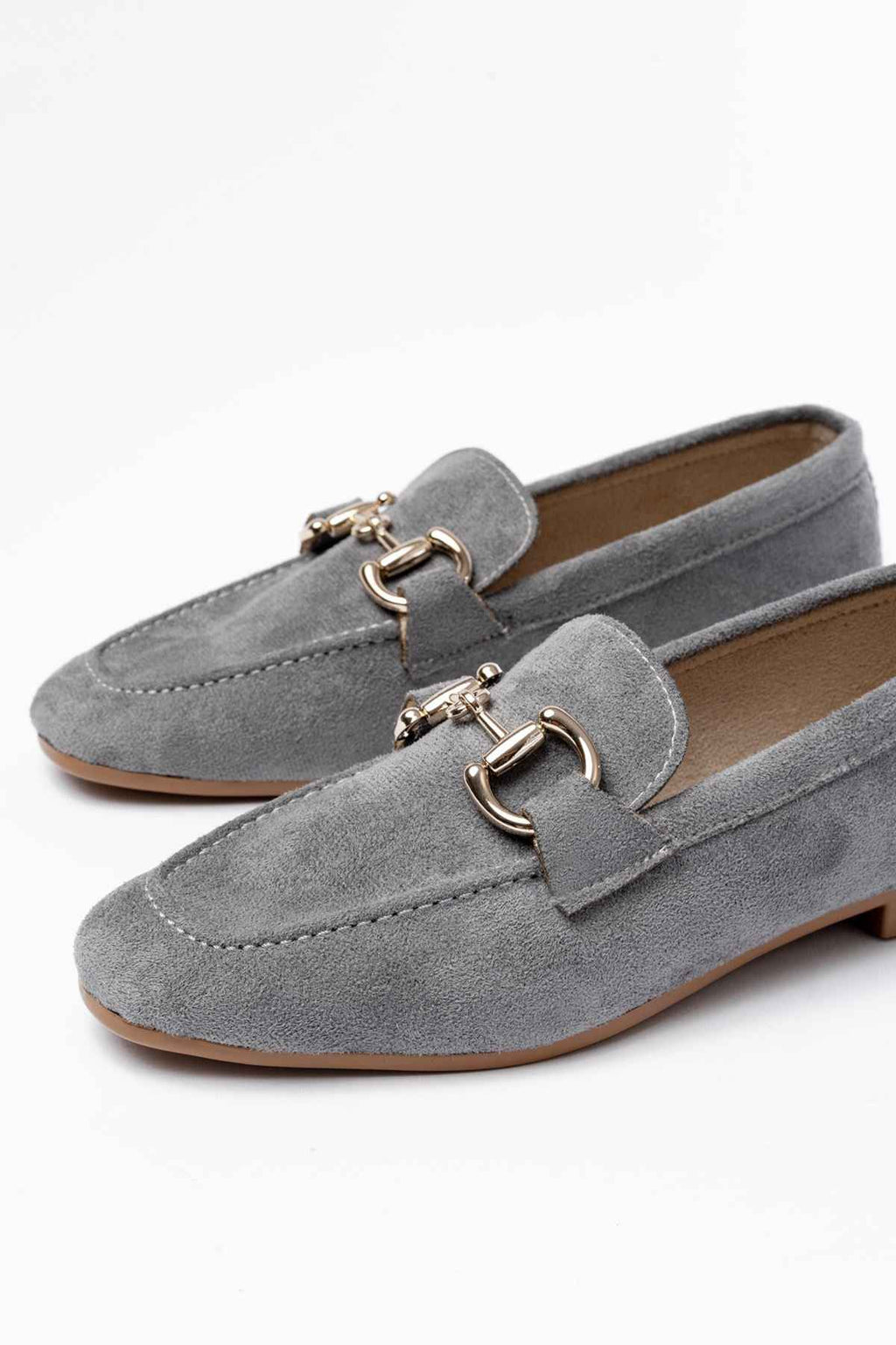 Ayakkabı Aşkı 303 Gri Süet Toka Aksesuarlı Günlük Kadın Babet