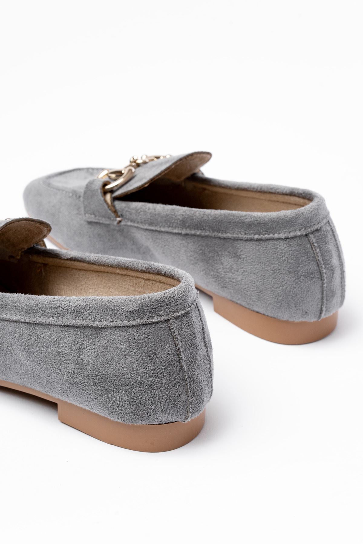 Ayakkabı Aşkı 303 Gri Süet Toka Aksesuarlı Günlük Kadın Babet - Ayakkabı Aşkı
