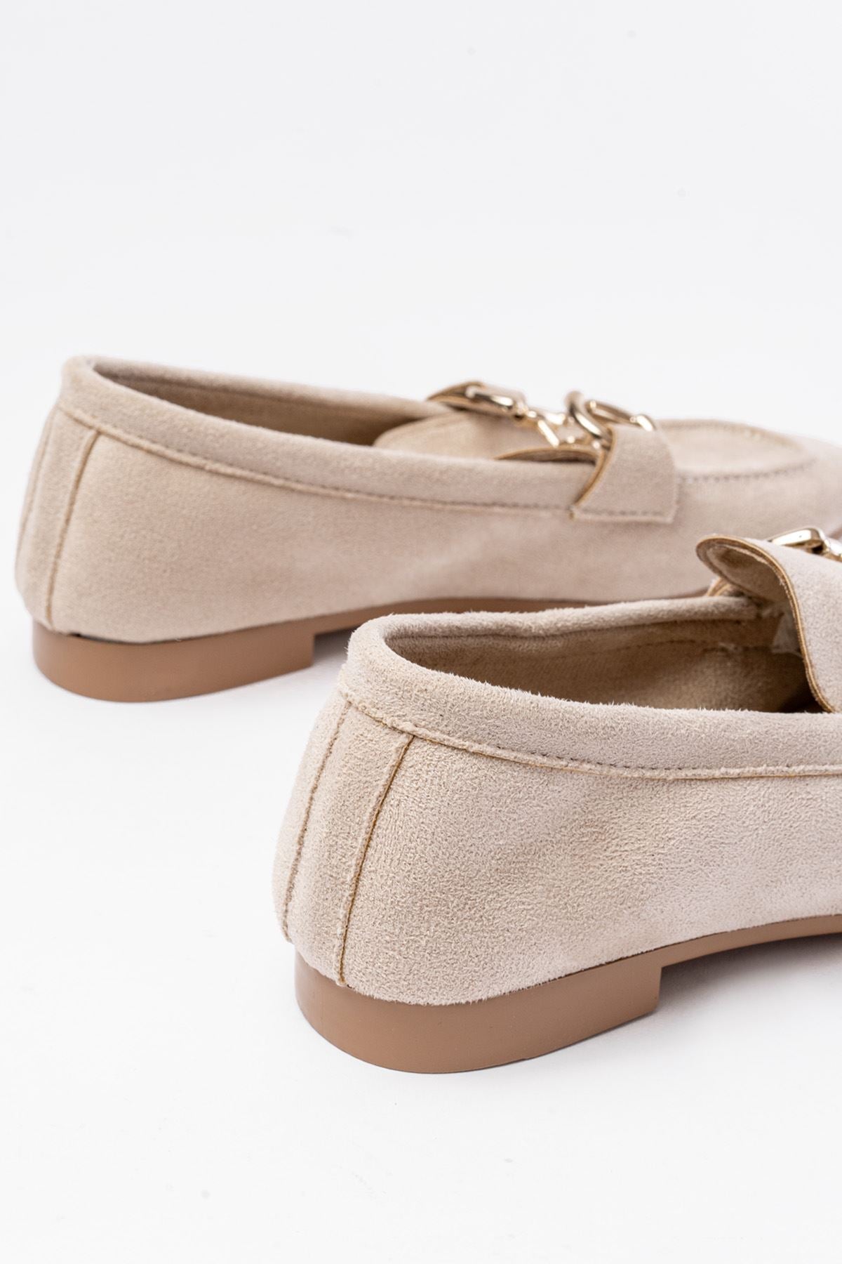 Ayakkabı Aşkı 303 Bej Süet Toka Aksesuarlı Günlük Kadın Babet - Ayakkabı Aşkı