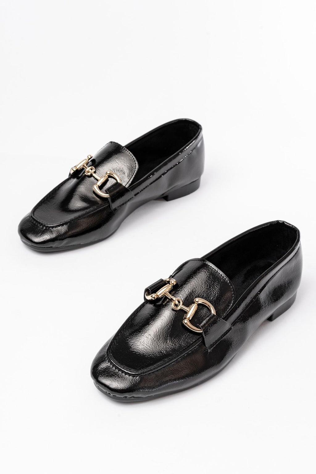 Ayakkabı Aşkı 303 Siyah Rugan Toka Aksesuarlı Günlük Kadın Babet - Ayakkabı Aşkı