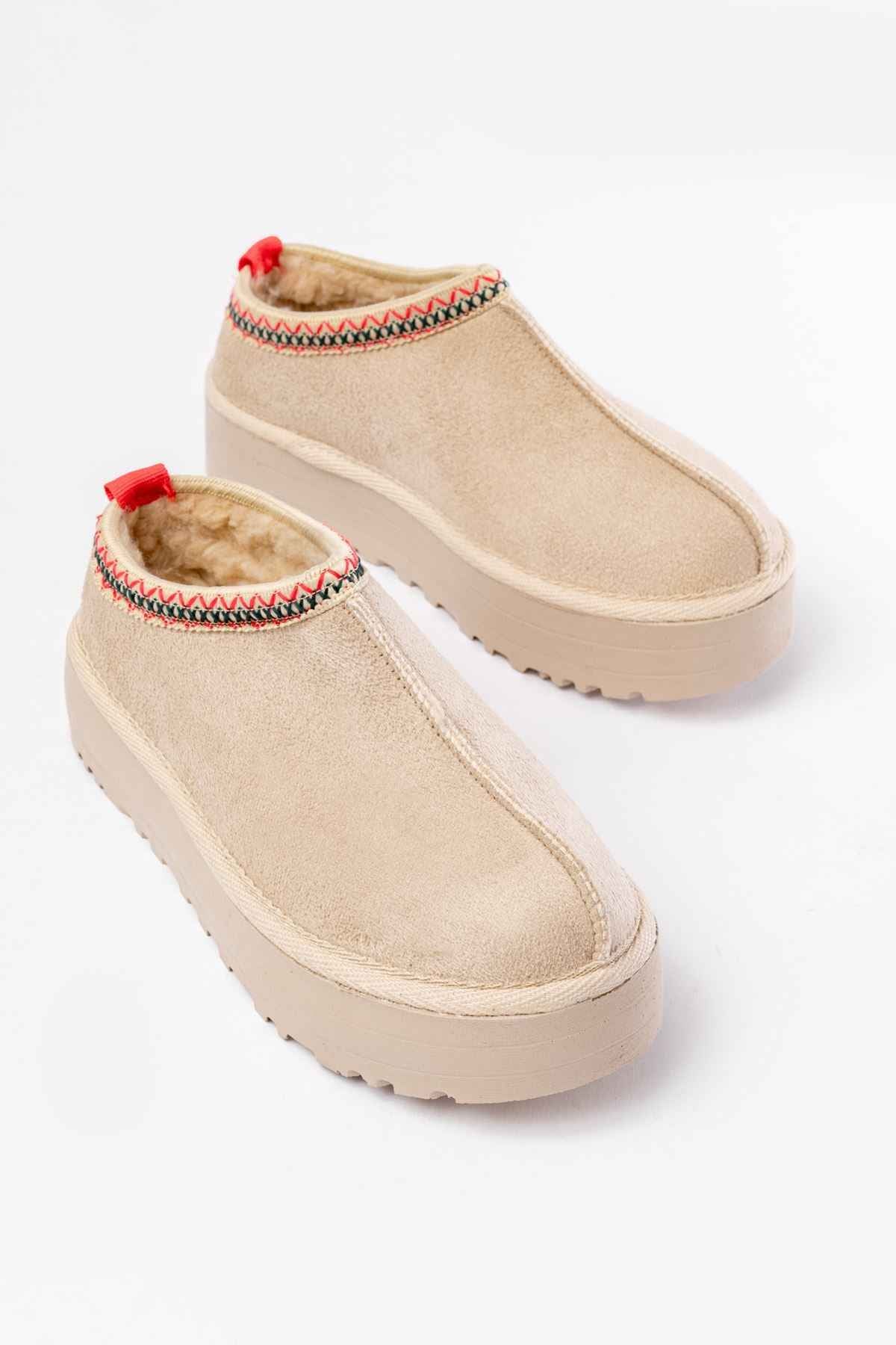 Ayakkabı Aşkı Ndr-2888 Bej Süet Içi Kürklü Kışlık Kapalı Burun Kadın Günlük Terlik