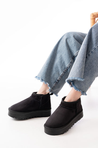 NDR-2850 Siyah Süet İçi Kürklü Kışlık Kapalı Burun Kadın Günlük Terlik - Siyah