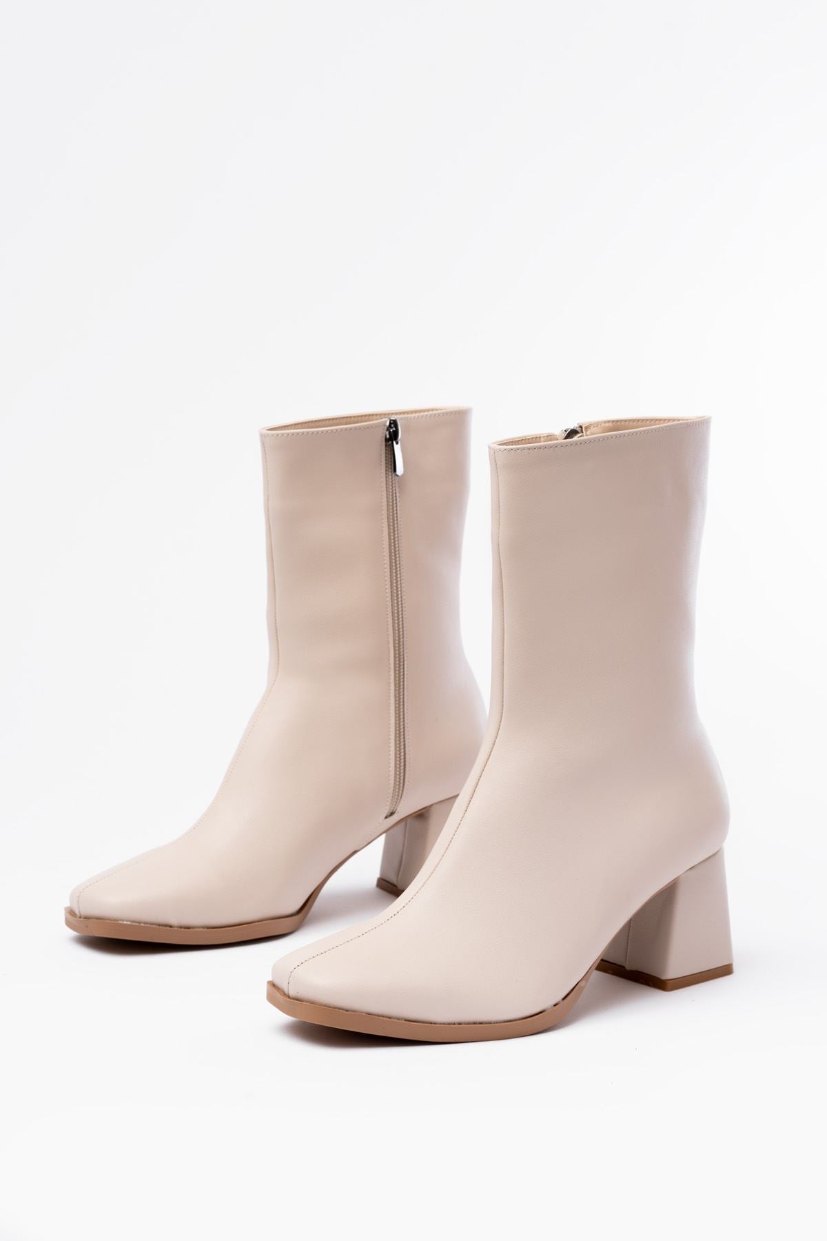 Ayakkabı Aşkı Bej Topuklu Fermuarlı Kadın Bot - Ayakkabı Aşkı