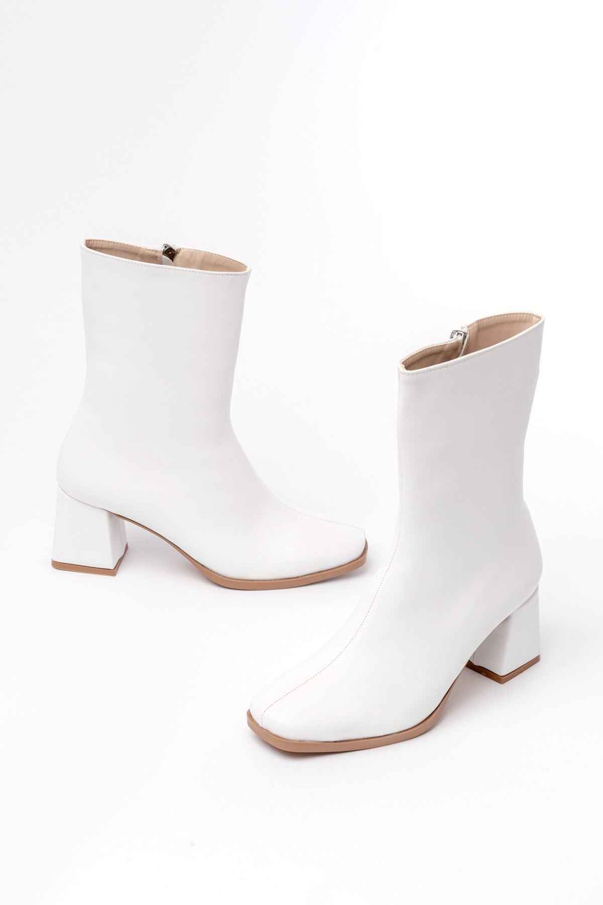 Ayakkabı Aşkı Msk-032 Beyaz Topuklu Fermuarlı Kadın Bot