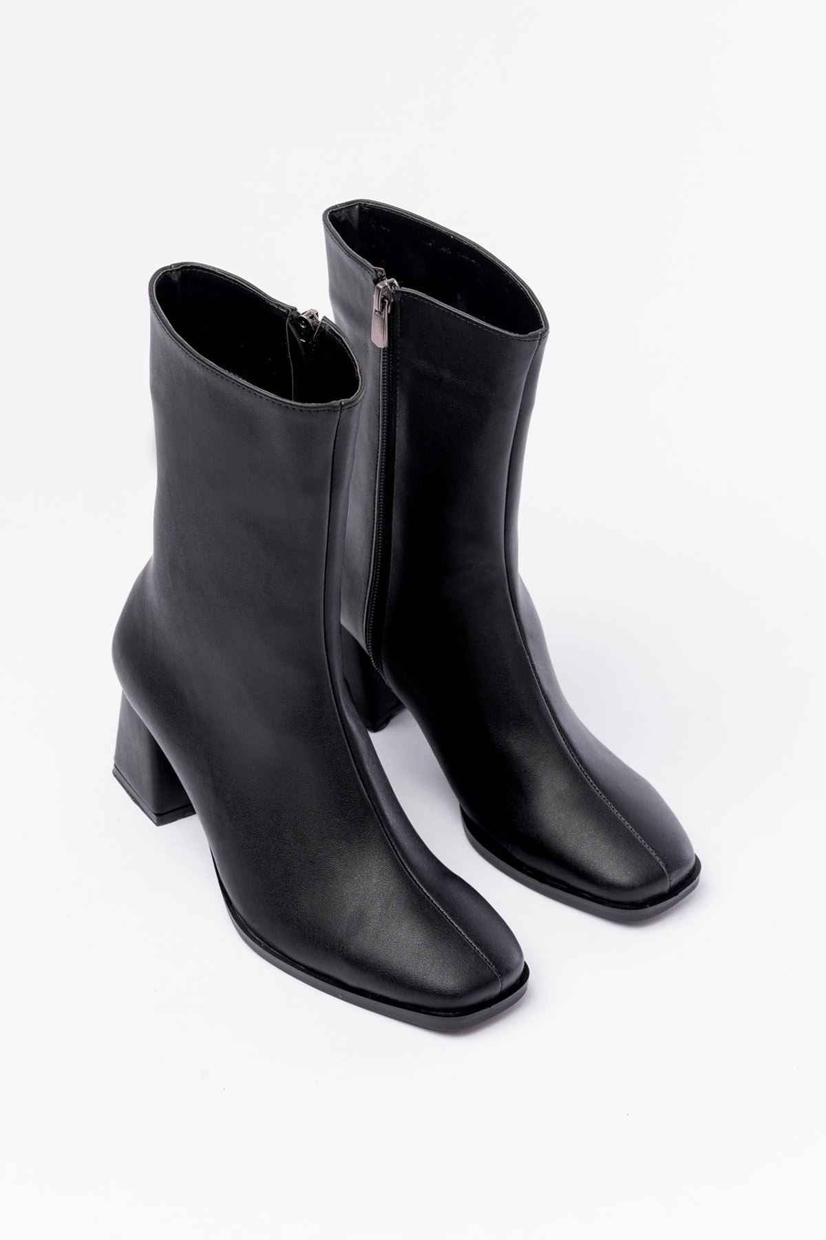 Ayakkabı Aşkı Msk-032 Siyah Topuklu Fermuarlı Kadın Bot