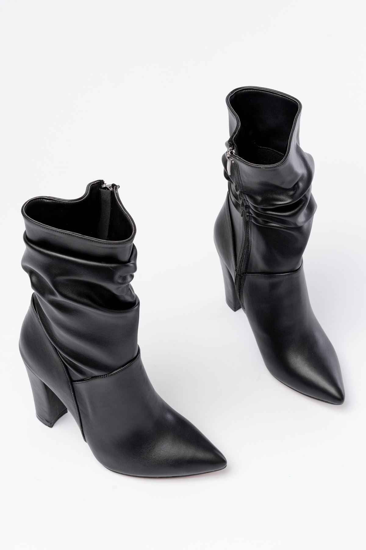 Ayakkabı Aşkı Vrt-4815 Siyah Yüksek Kalın Topuklu Körüklü Fermuarlı Kadın Bot