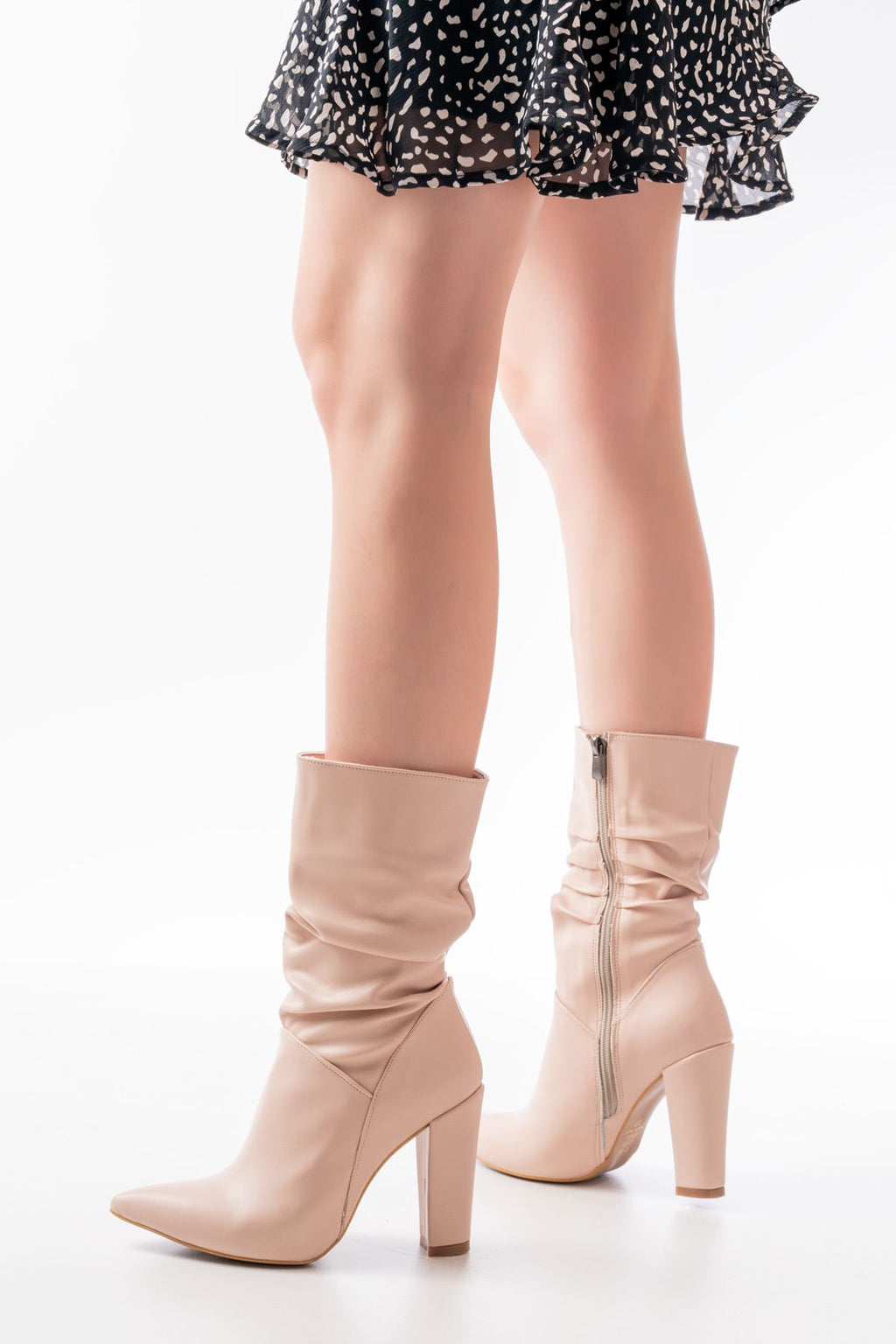 Ayakkabı Aşkı Bej Yüksek Kalın Topuklu Körüklü Fermuarlı Kadın Bot - Ayakkabı Aşkı