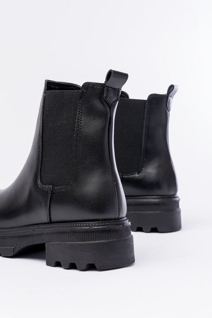 Ayakkabı Aşkı Siyah Kalın Taban Lastikli Günlük Kadın Bot