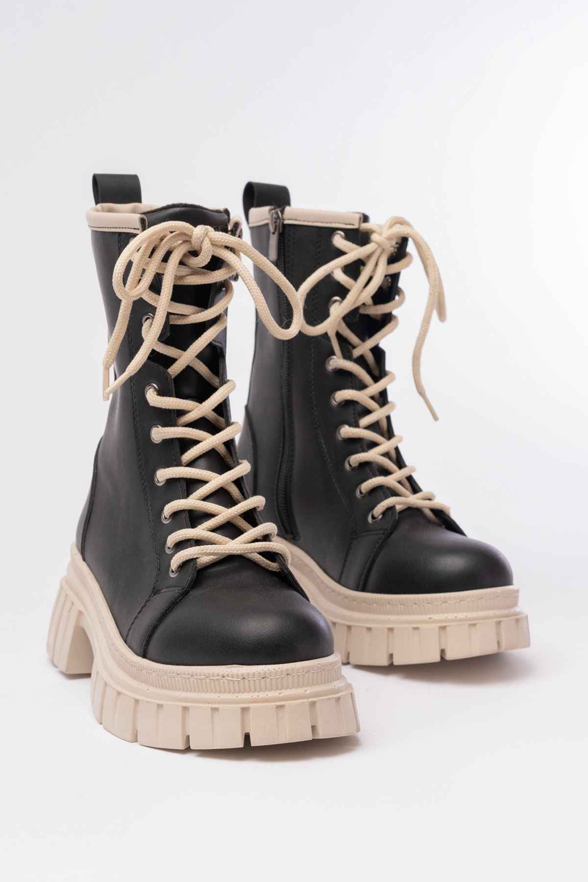 Ayakkabı Aşkı 842-2961 Siyah Bağcıklı Kalın Tabanlı Fermuarlı Günlük Kadın Bot