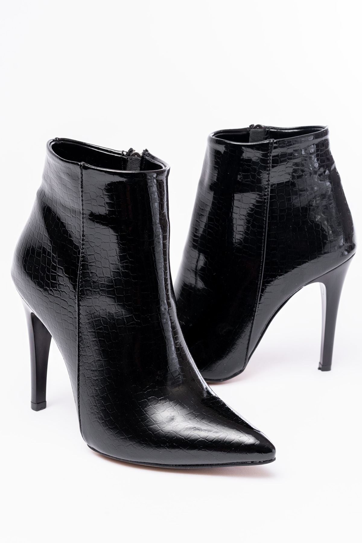 Ayakkabı Aşkı Siyah Kroko Yüksek İnce Topuklu Fermuarlı Kadın Bot