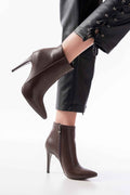 Ayakkabı Aşkı Vrt-4802 Kahverengi Yüksek Ince Topuklu Fermuarlı Kadın Bot