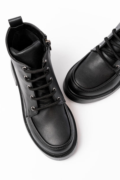 Ayakkabı Aşkı Siyah Bağcıklı Fermuarlı Günlük Kadın Bot