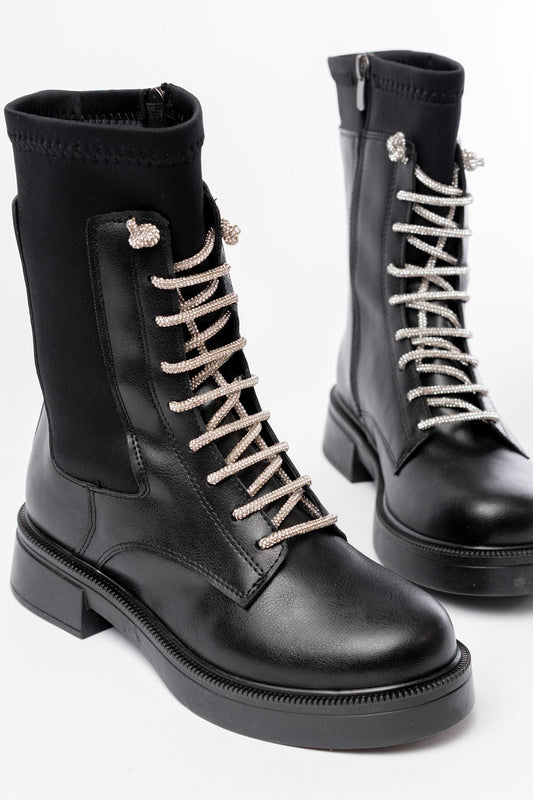 02-2006 Siyah Bağcıklı Fermuarlı Günlük Kadın Bot - Siyah