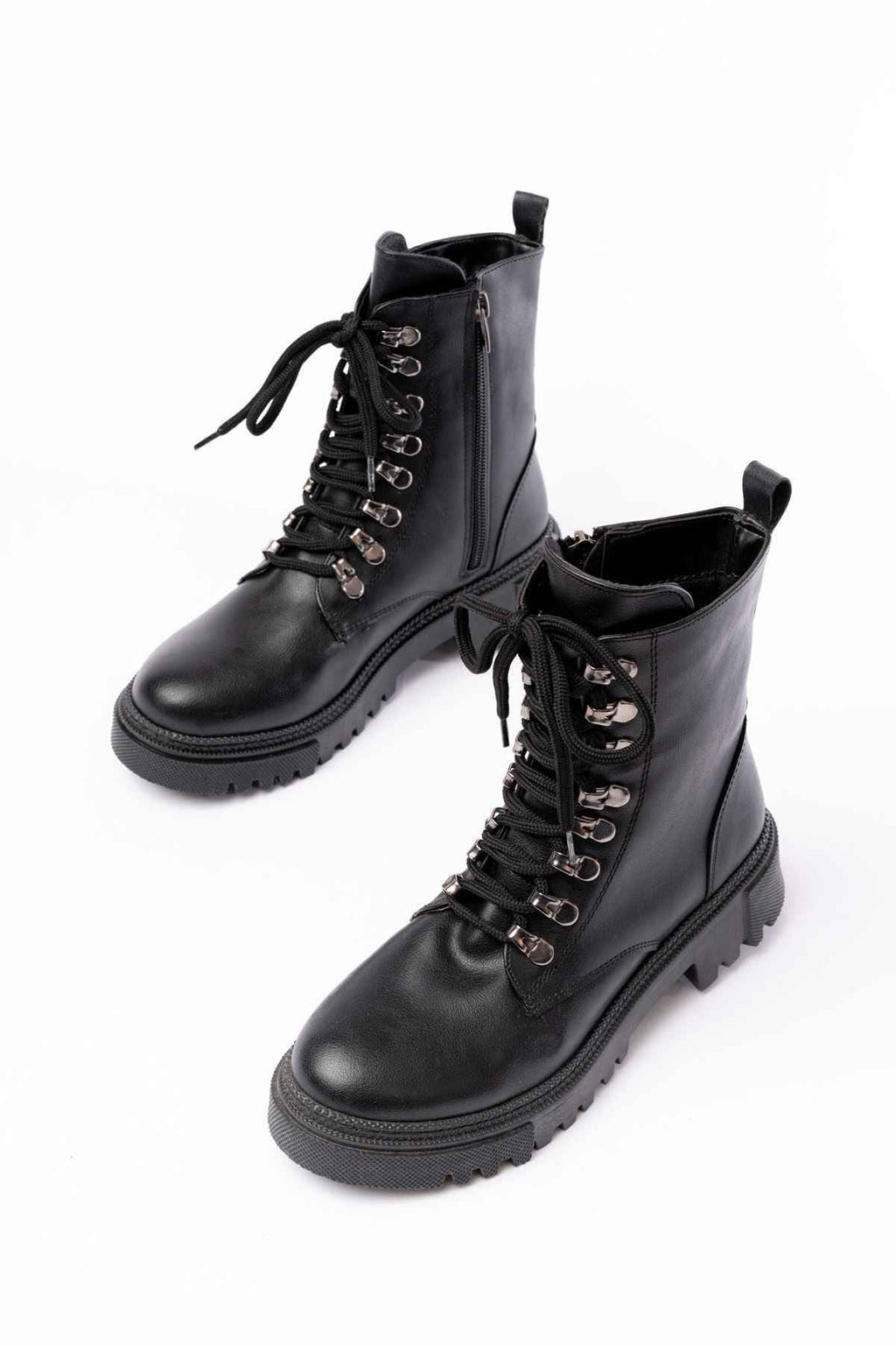 Ayakkabı Aşkı 812-2121 Siyah Cilt Bağcıklı Fermuarlı Günlük Kadın Bot