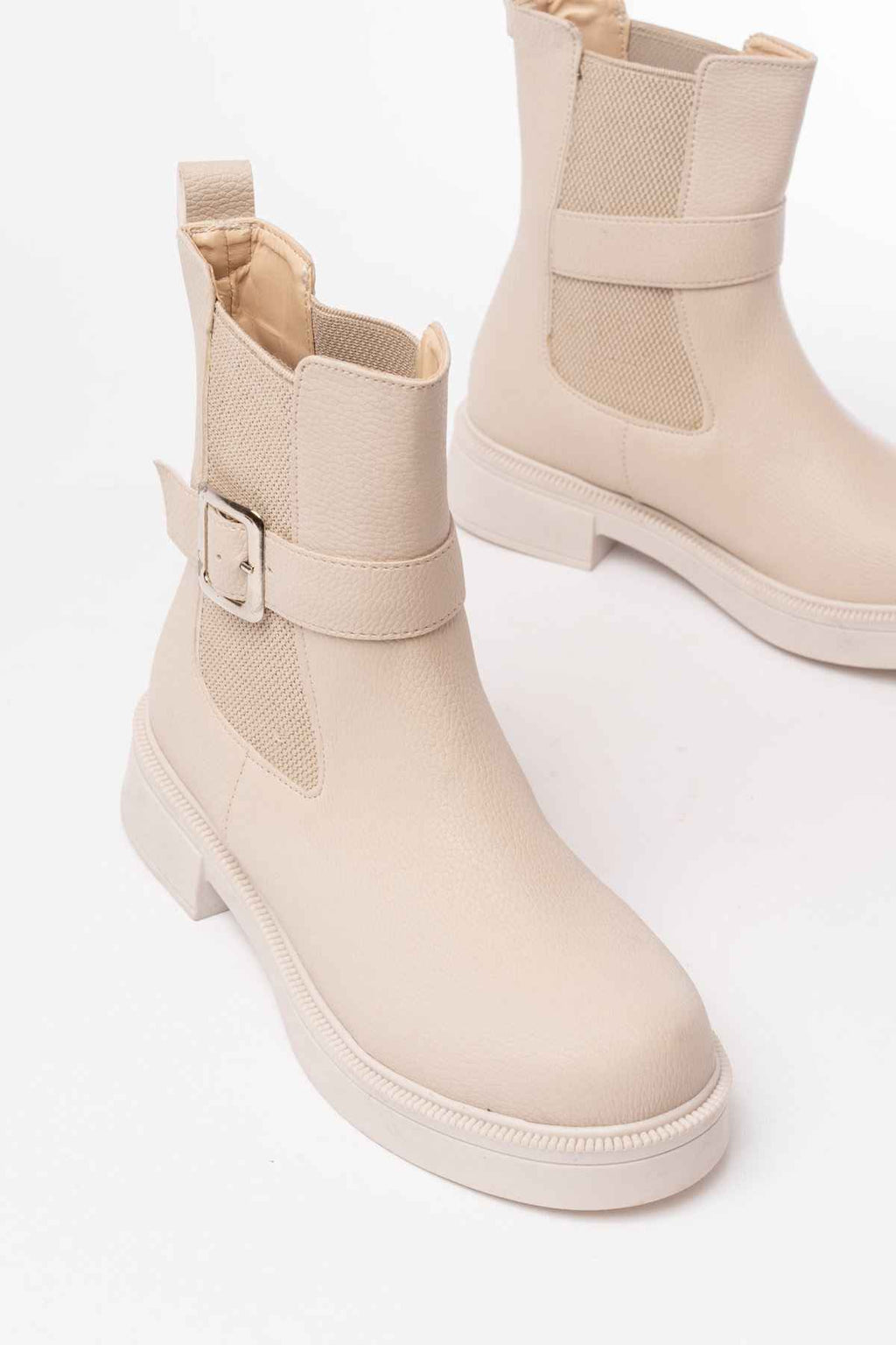 Ayakkabı Aşkı 02-2004 Bej Toka Aksesuarlı Lastikli Günlük Kadın Bot
