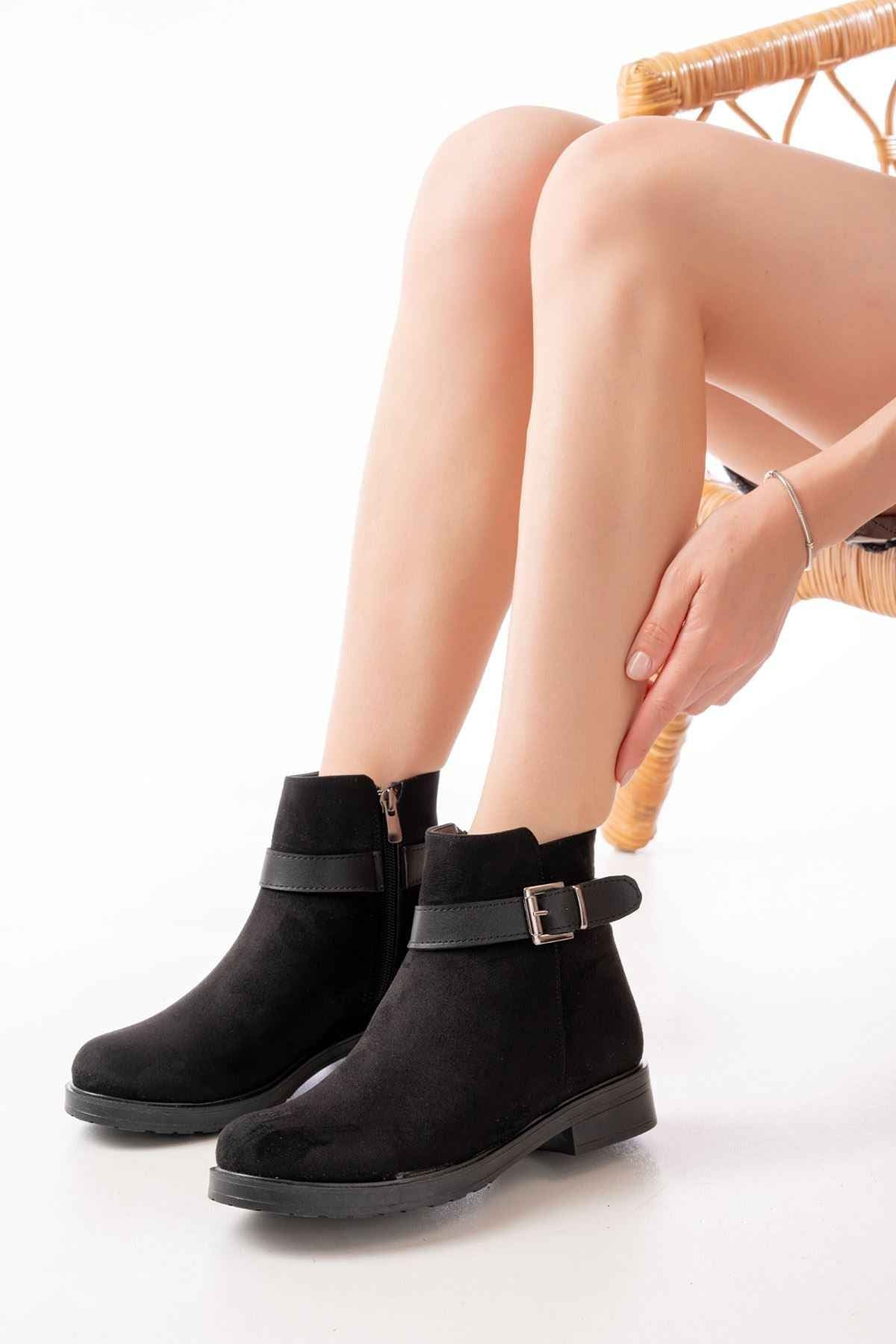Ayakkabı Aşkı 165-204/1 Siyah Süet Toka Aksesuarlı Fermuarlı Günlük Kadın Bot
