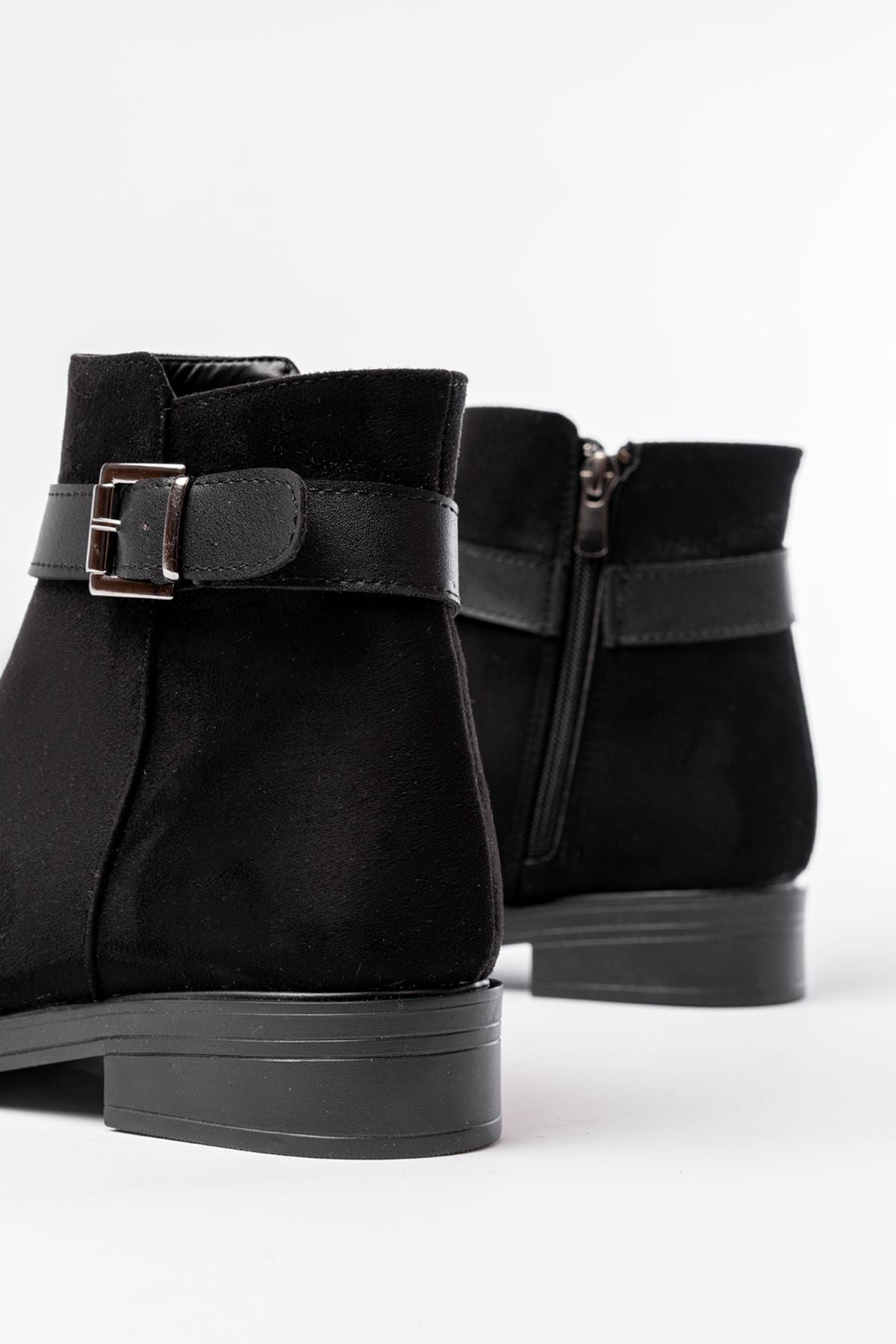 Ayakkabı Aşkı 165-204/1 Siyah Süet Toka Aksesuarlı Fermuarlı Günlük Kadın Bot