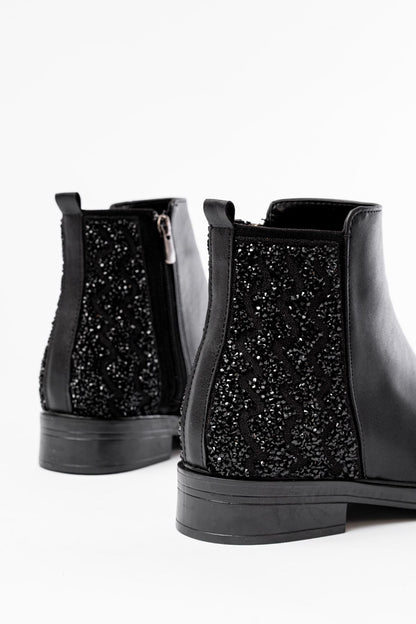 Ayakkabı Aşkı Siyah Taş Aksesuarlı Fermuarlı Günlük Kadın Bot