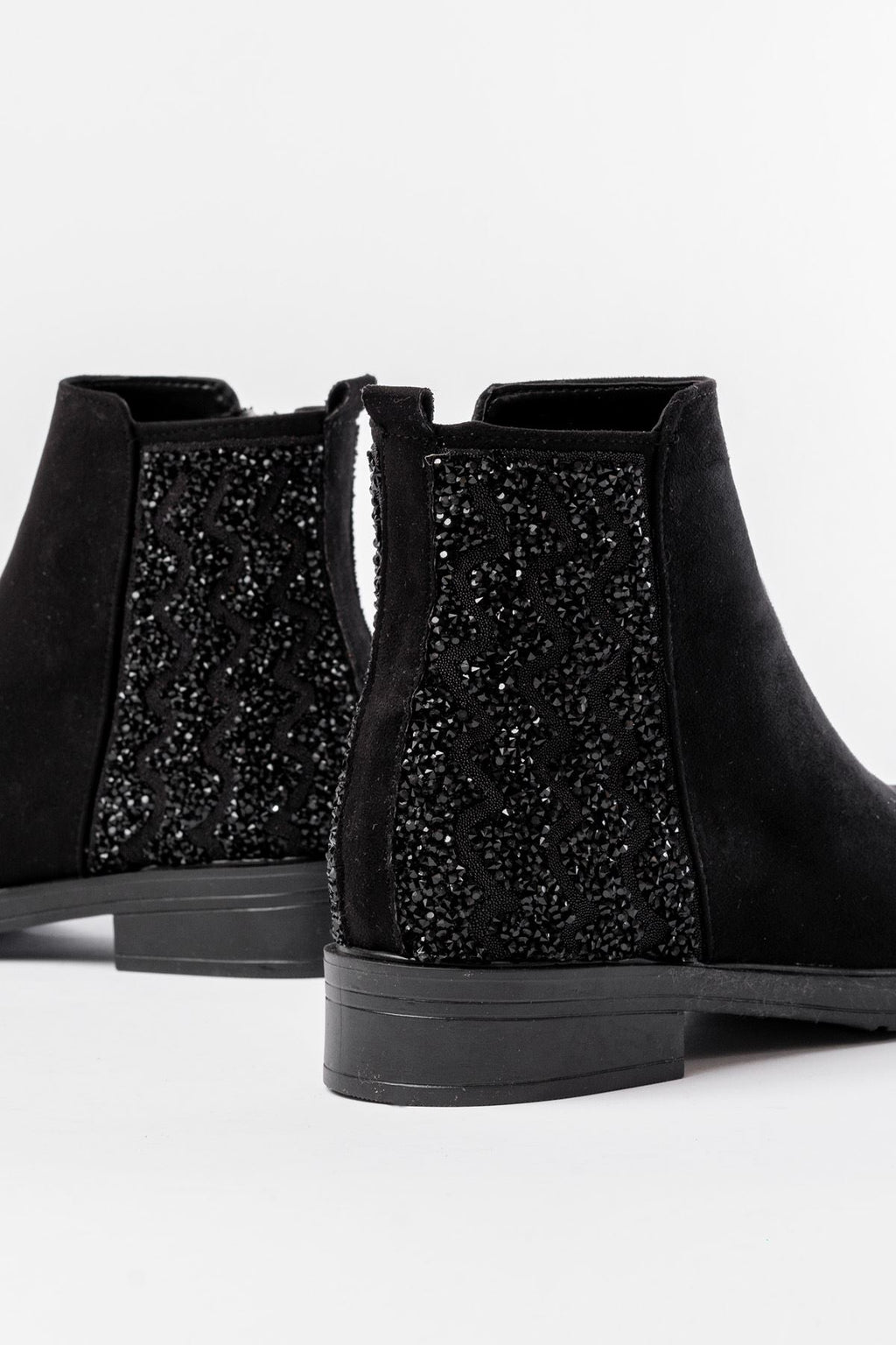 Ayakkabı Aşkı Siyah Süet Taş Aksesuarlı Fermuarlı Günlük Kadın Bot