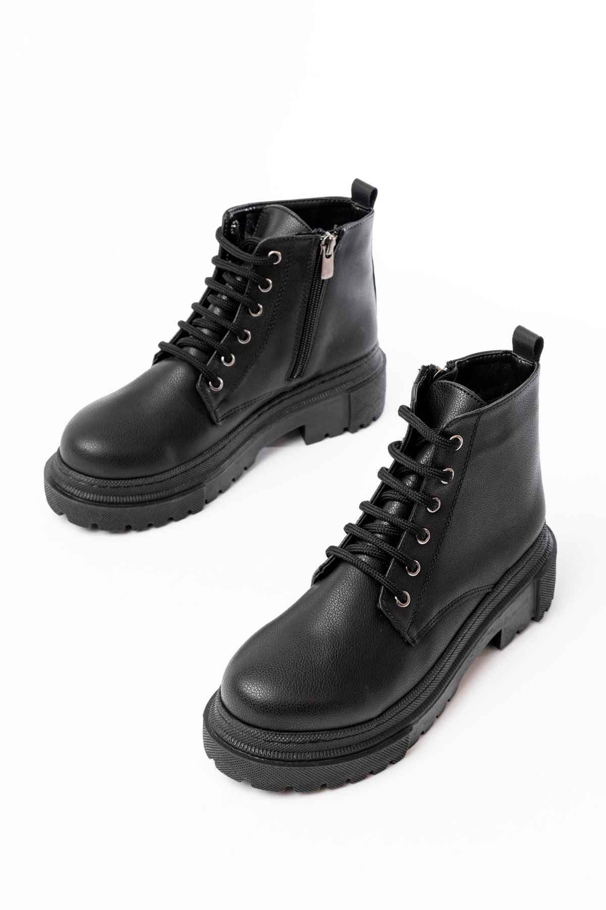 Ayakkabı Aşkı 812-2129 Siyah Bağcıklı Fermuarlı Günlük Kadın Bot