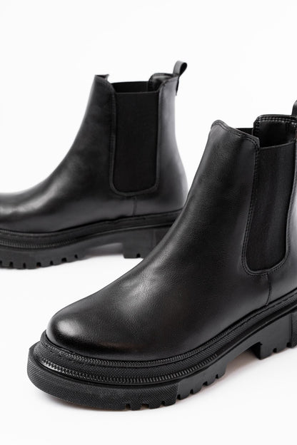 812-2137 Siyah Lastikli Günlük Kadın Bot - Siyah