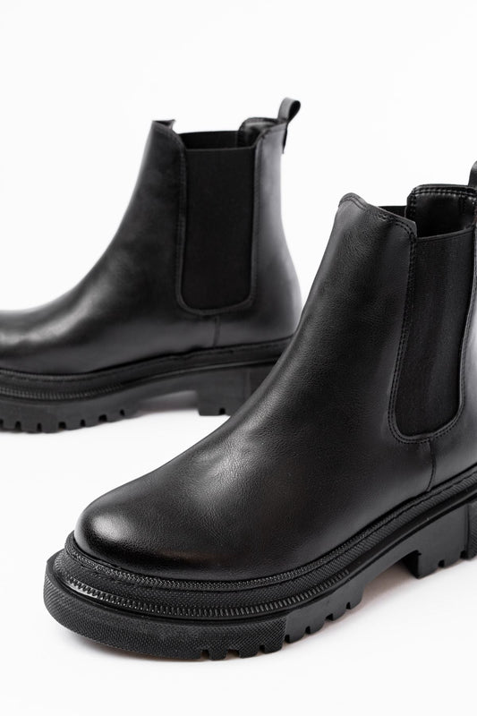 812-2137 Siyah Lastikli Günlük Kadın Bot - Siyah