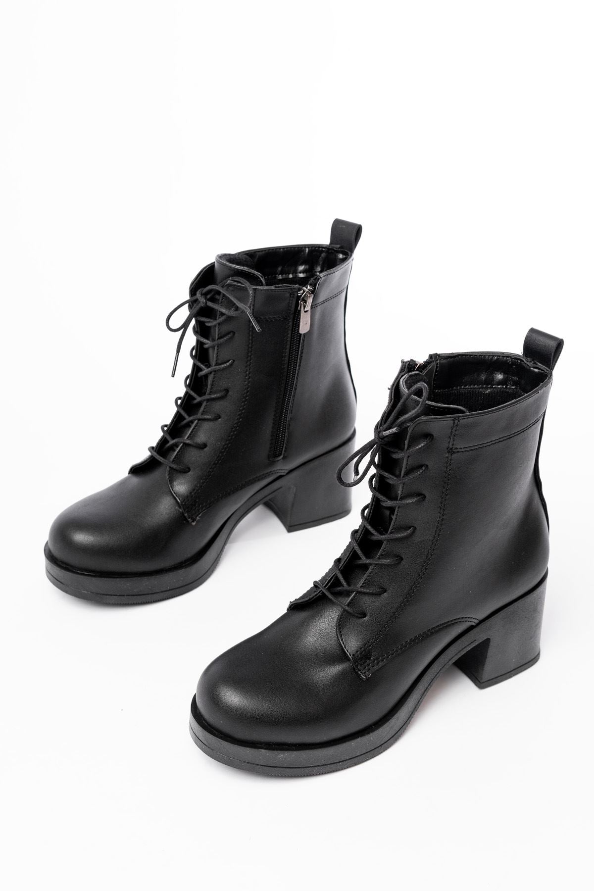 Ayakkabı Aşkı Siyah Bağcıklı Fermuarlı Kalın Topuklu Günlük Kadın Bot