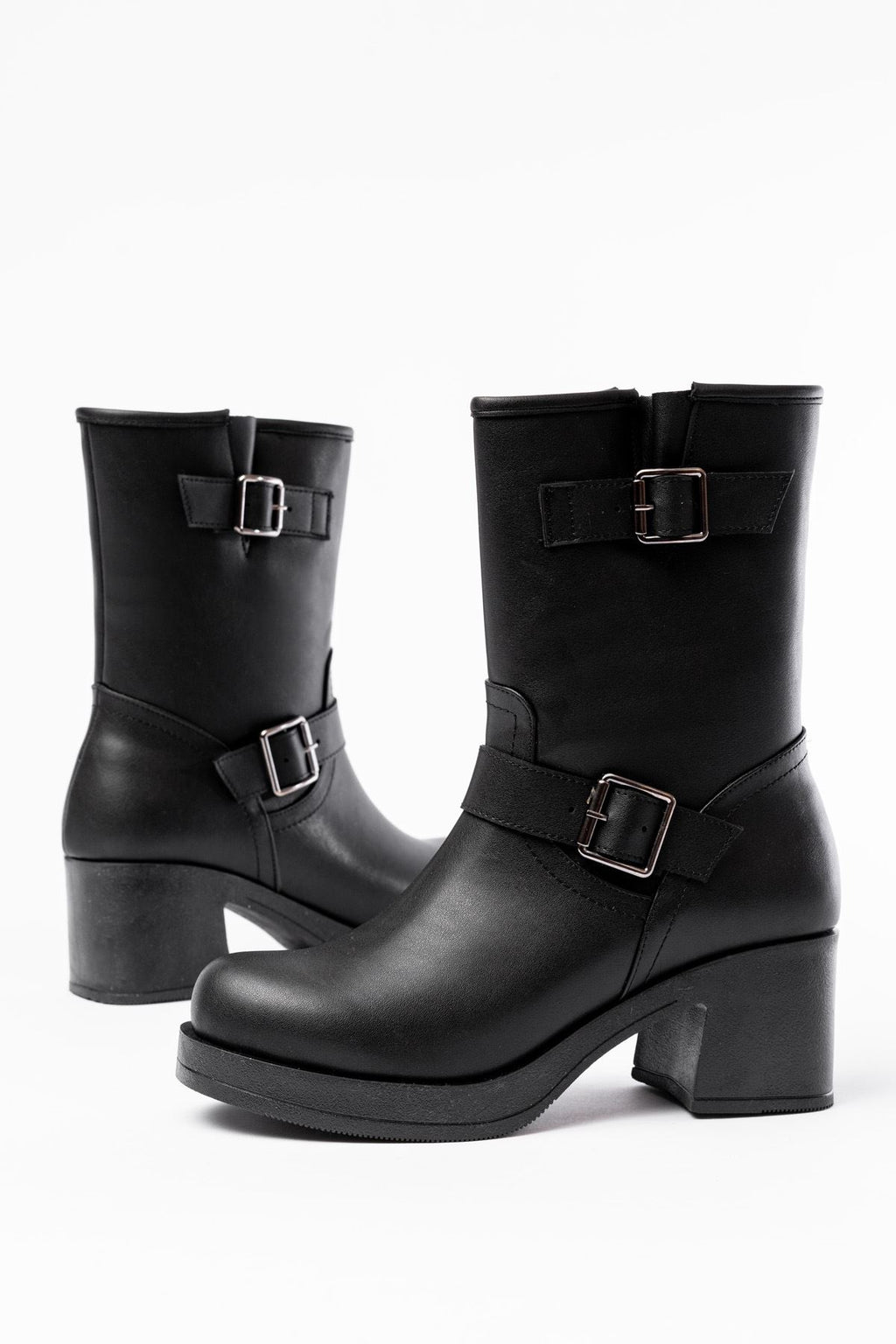 Ayakkabı Aşkı Siyah Toka Aksesuarlı Fermuarlı Kalın Topuklu Günlük Kadın Bot