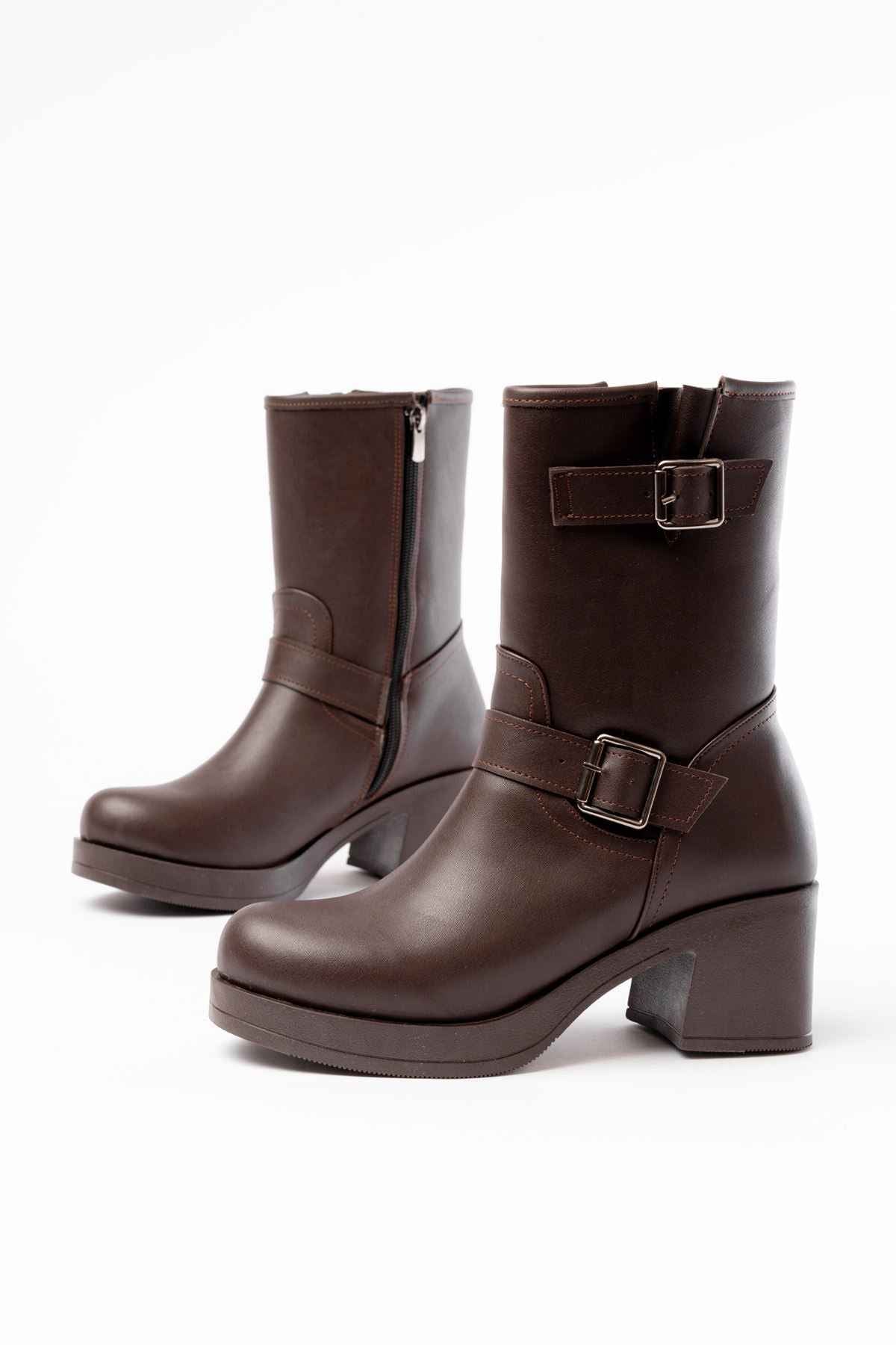 Ayakkabı Aşkı 5109-3043 Kahverengi Toka Aksesuarlı Fermuarlı Kalın Topuklu Günlük Kadın Bot