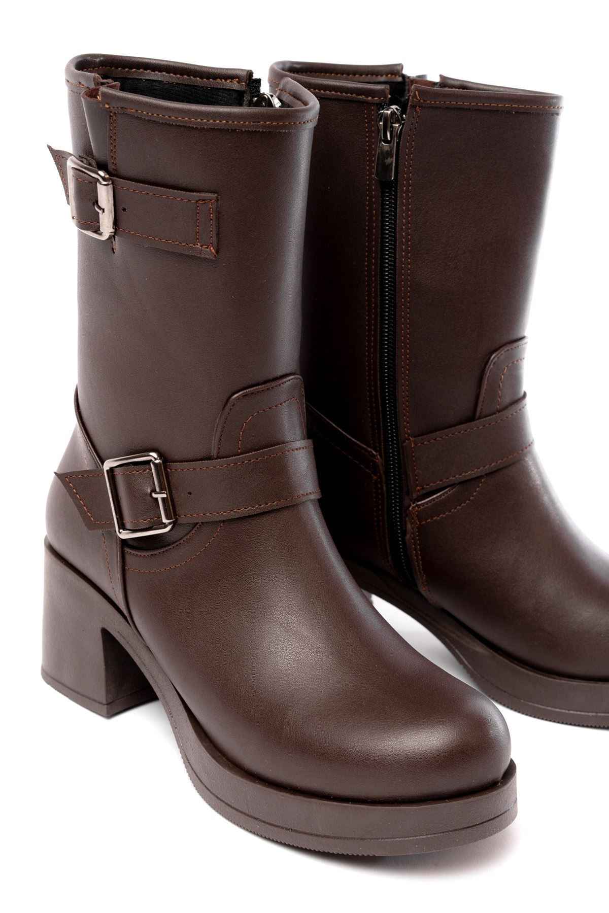 Ayakkabı Aşkı 5109-3043 Kahverengi Toka Aksesuarlı Fermuarlı Kalın Topuklu Günlük Kadın Bot