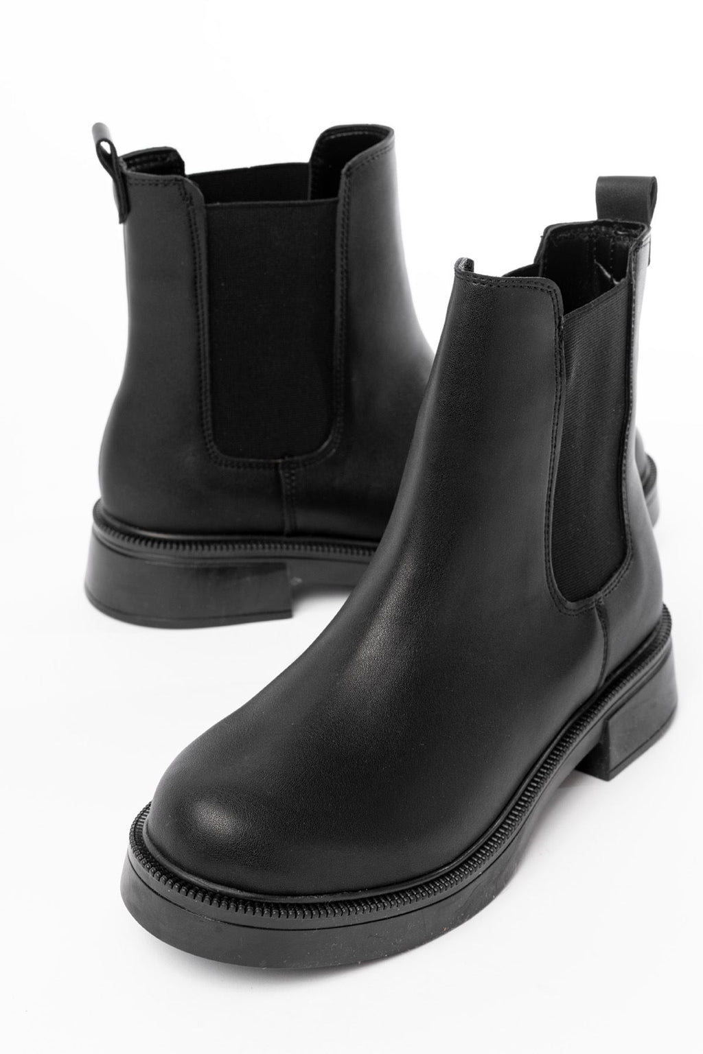 Ayakkabı Aşkı Siyah Lastikli Günlük Kadın Bot