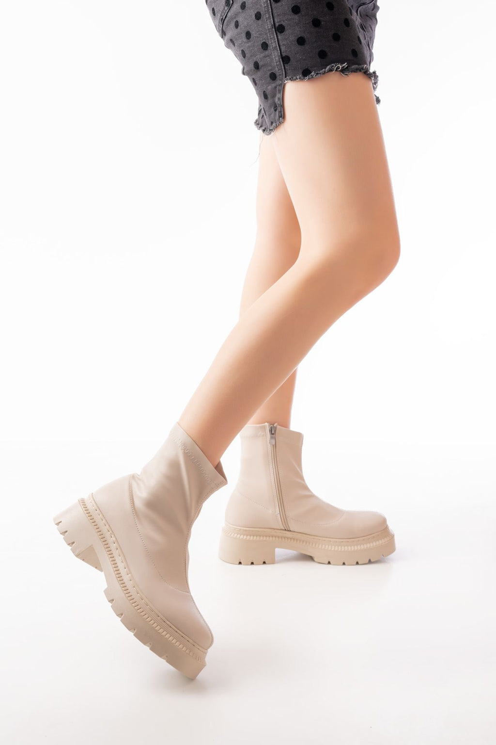 Ayakkabı Aşkı Bej Streç Fermuarlı Günlük Kadın Bot - Ayakkabı Aşkı