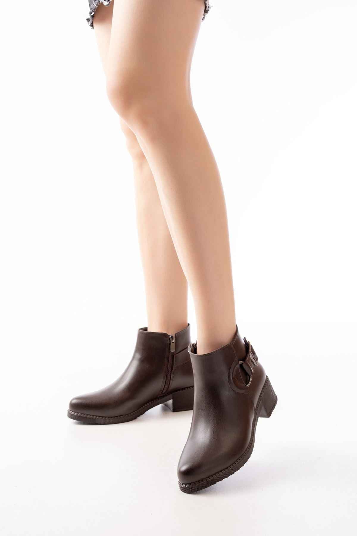 Ayakkabı Aşkı 270-3030 Kahverengi Toka Aksesuarlı Fermuarlı Günlük Kadın Bot