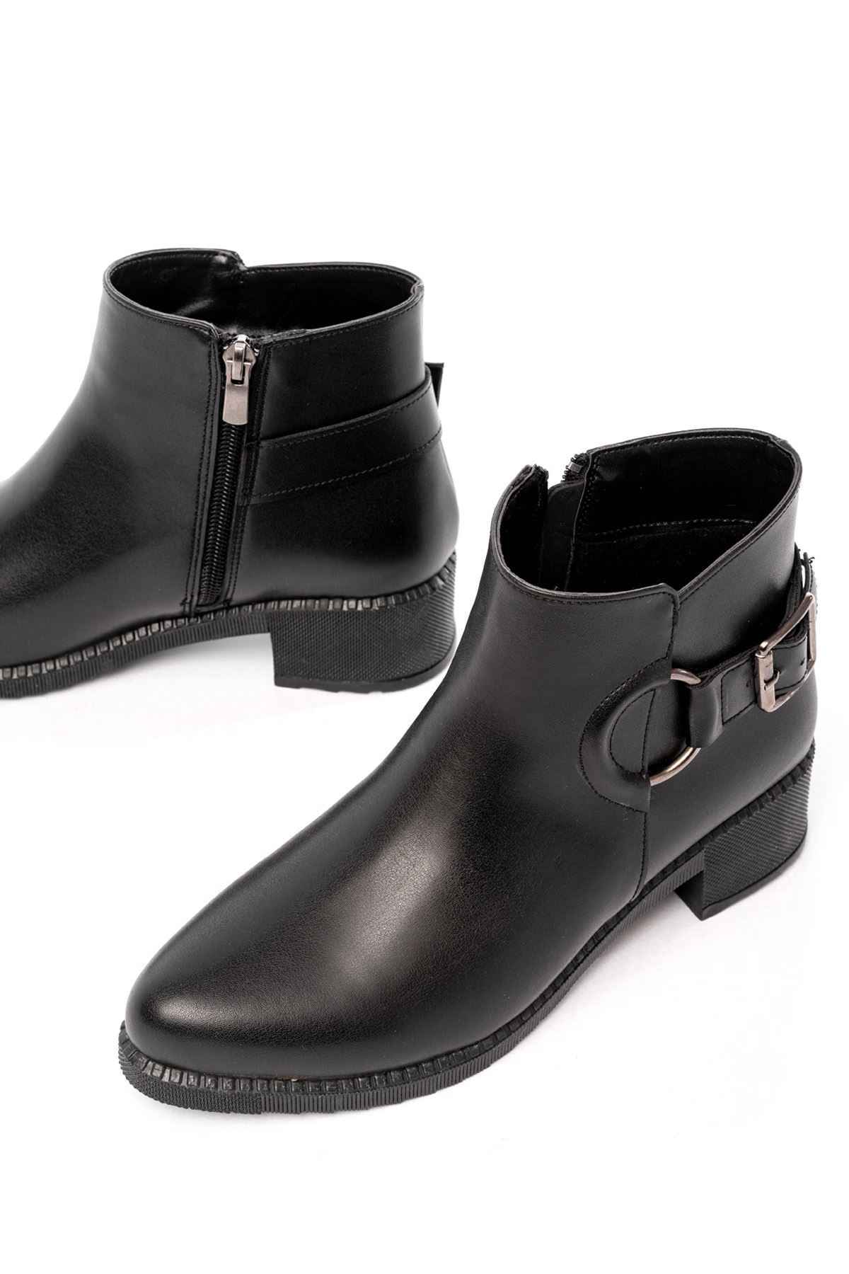 Ayakkabı Aşkı 270-3030 Siyah Toka Aksesuarlı Fermuarlı Günlük Kadın Bot