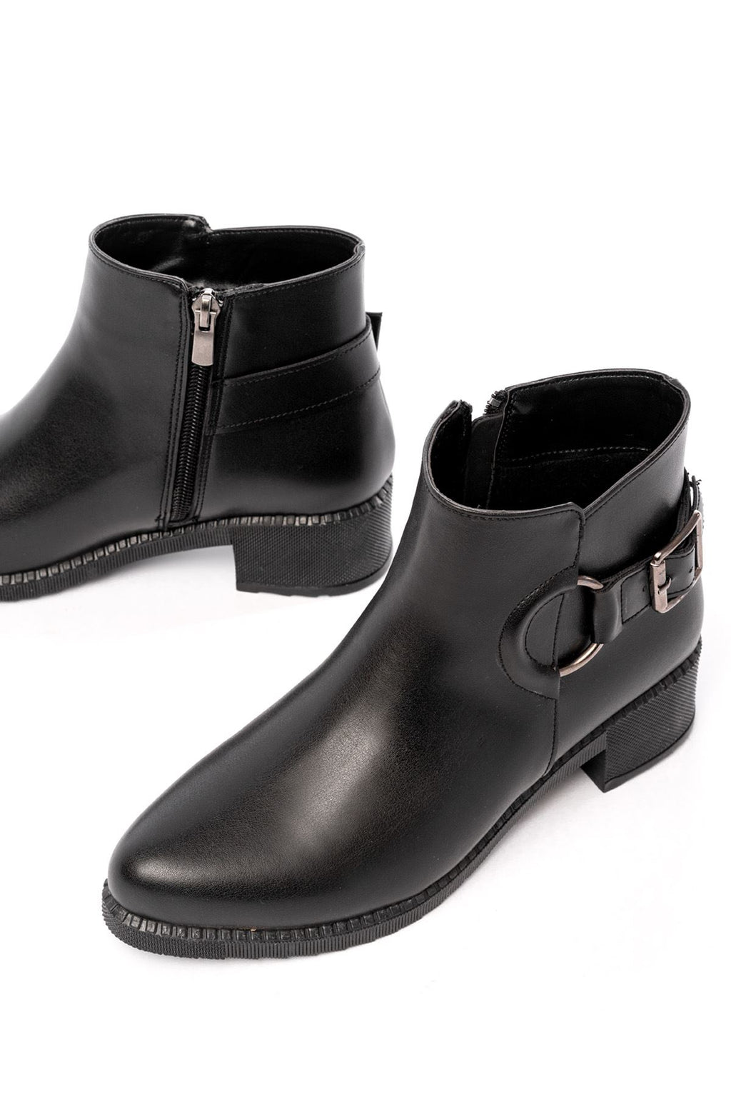270-3030 Siyah Toka Aksesuarlı Fermuarlı Günlük Kadın Bot - Siyah