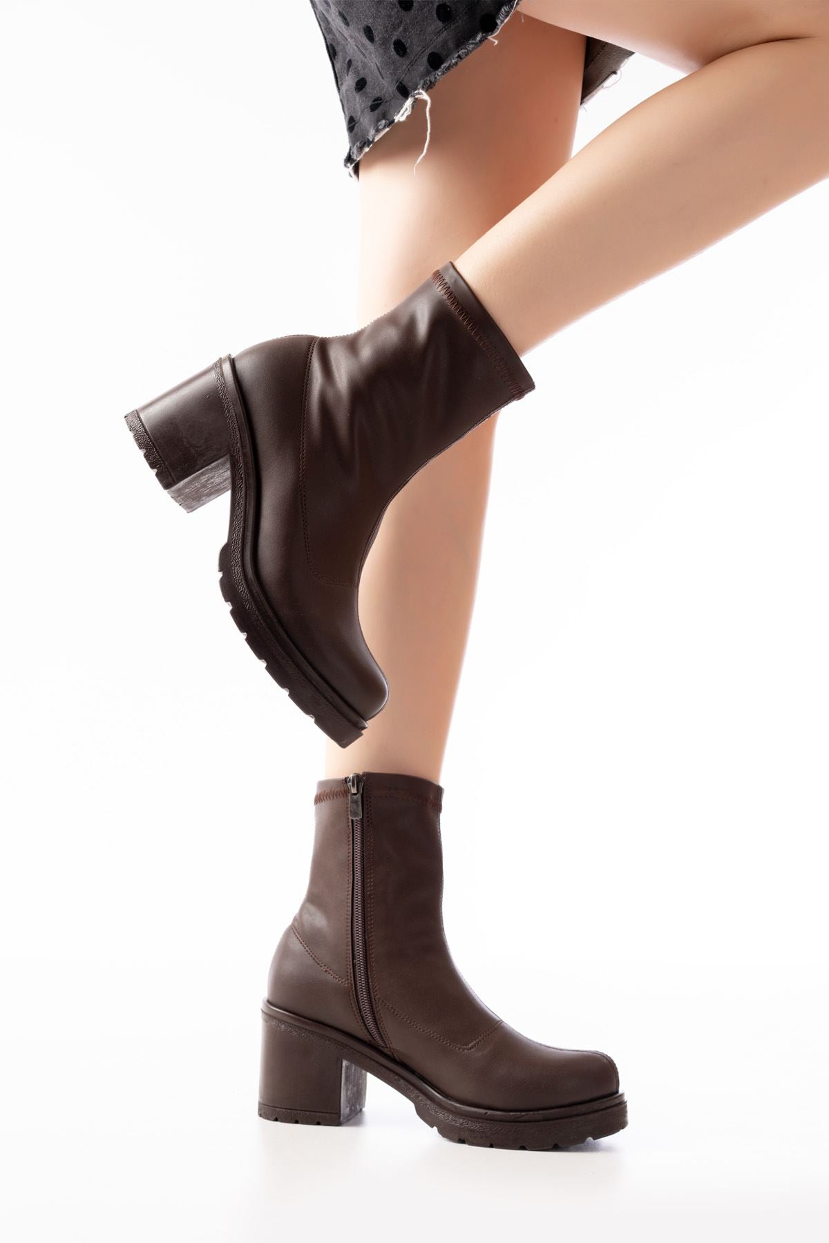 Ayakkabı Aşkı Streç Kahve Fermuarlı Kalın Topuklu Günlük Kadın Bot