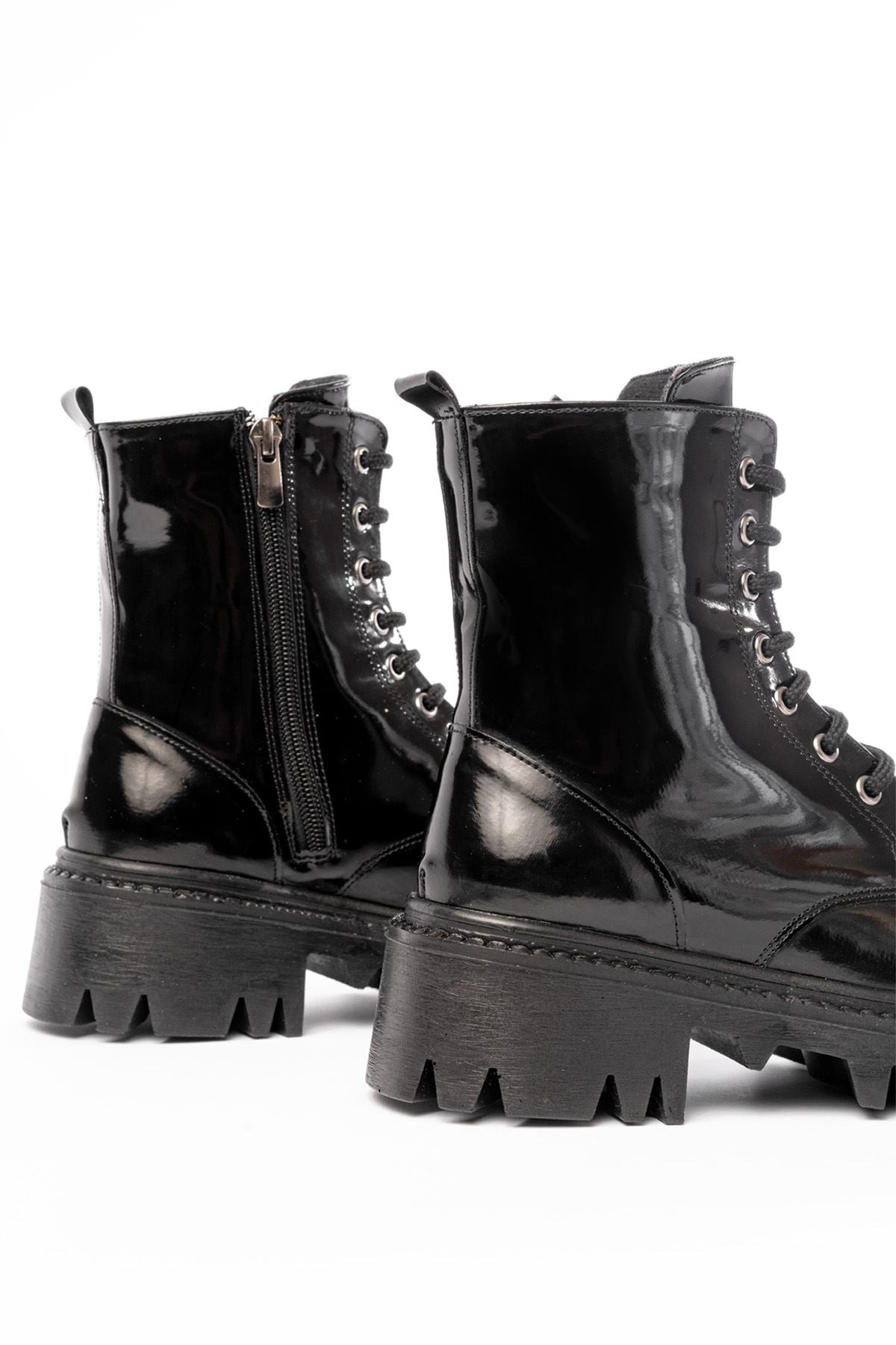 Ayakkabı Aşkı Siyah Rugan Bağcıklı Fermuarlı Günlük Kadın Bot