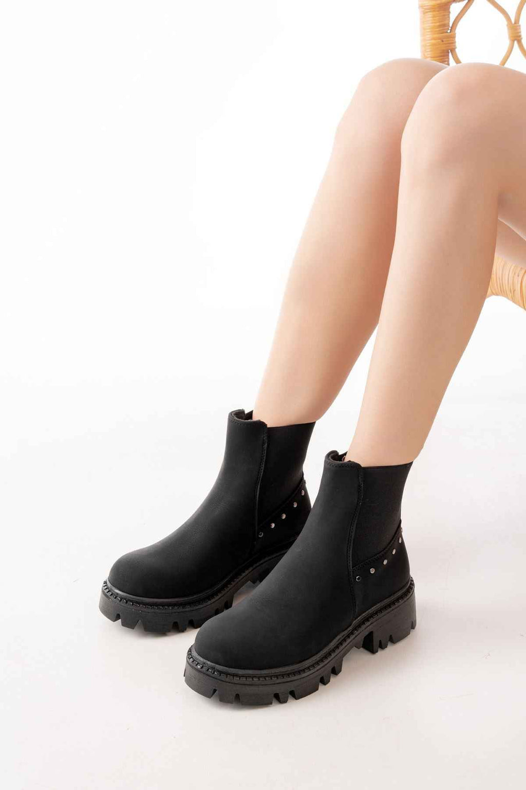 Ayakkabı Aşkı 868-2005 Siyah Zümrüt Lastikli Günlük Kadın Bot