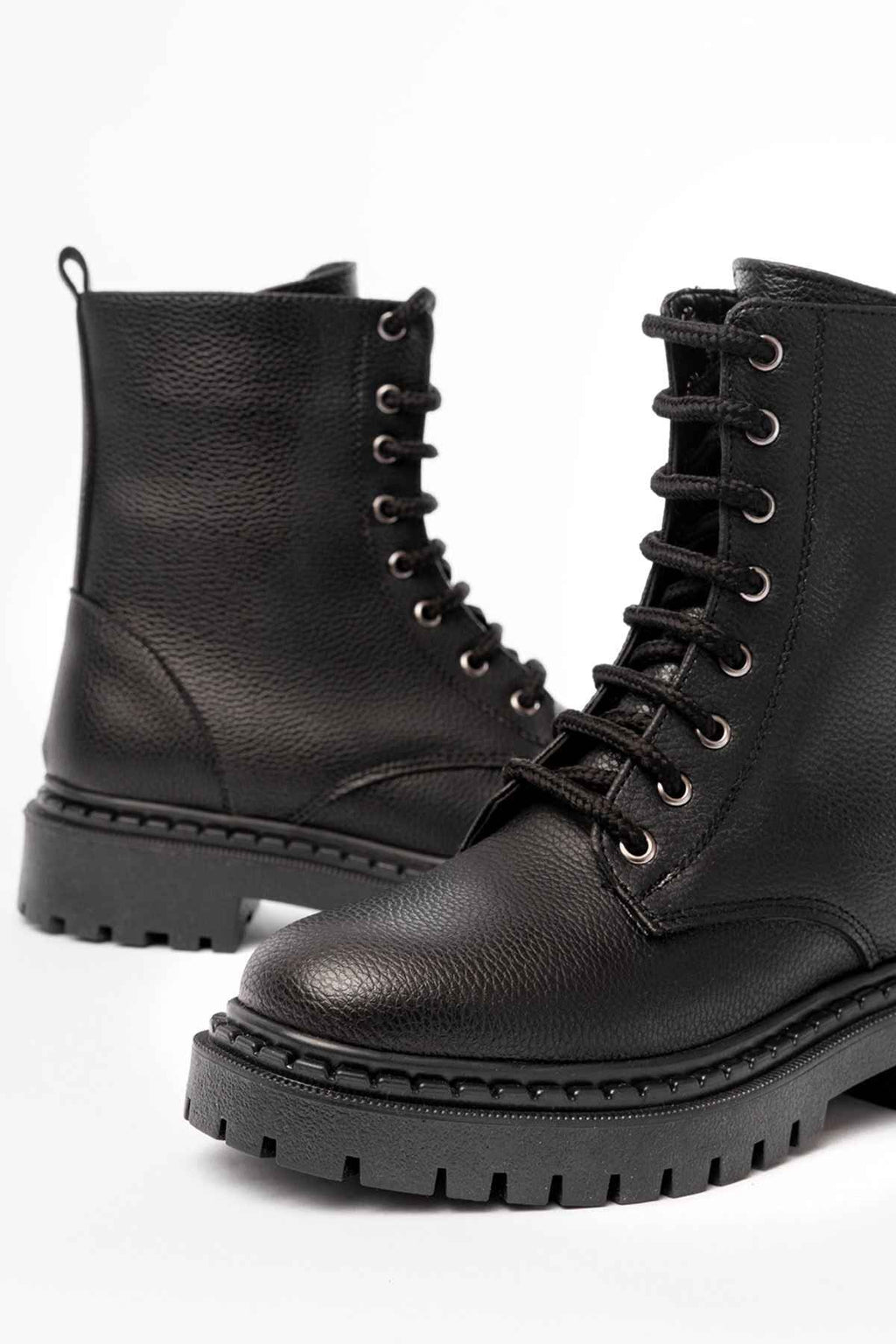 Ayakkabı Aşkı 1101-2289 Siyah Luna Bağcıklı Fermuarlı Günlük Kadın Bot