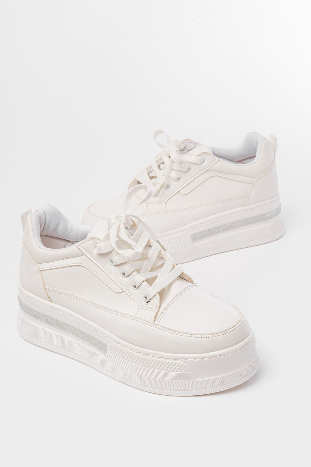 Ayakkabı Aşkı Beyaz Bağcıklı Taban Taş Aksesuarlı Günlük Spor Ayakkabı - Ayakkabı Aşkı