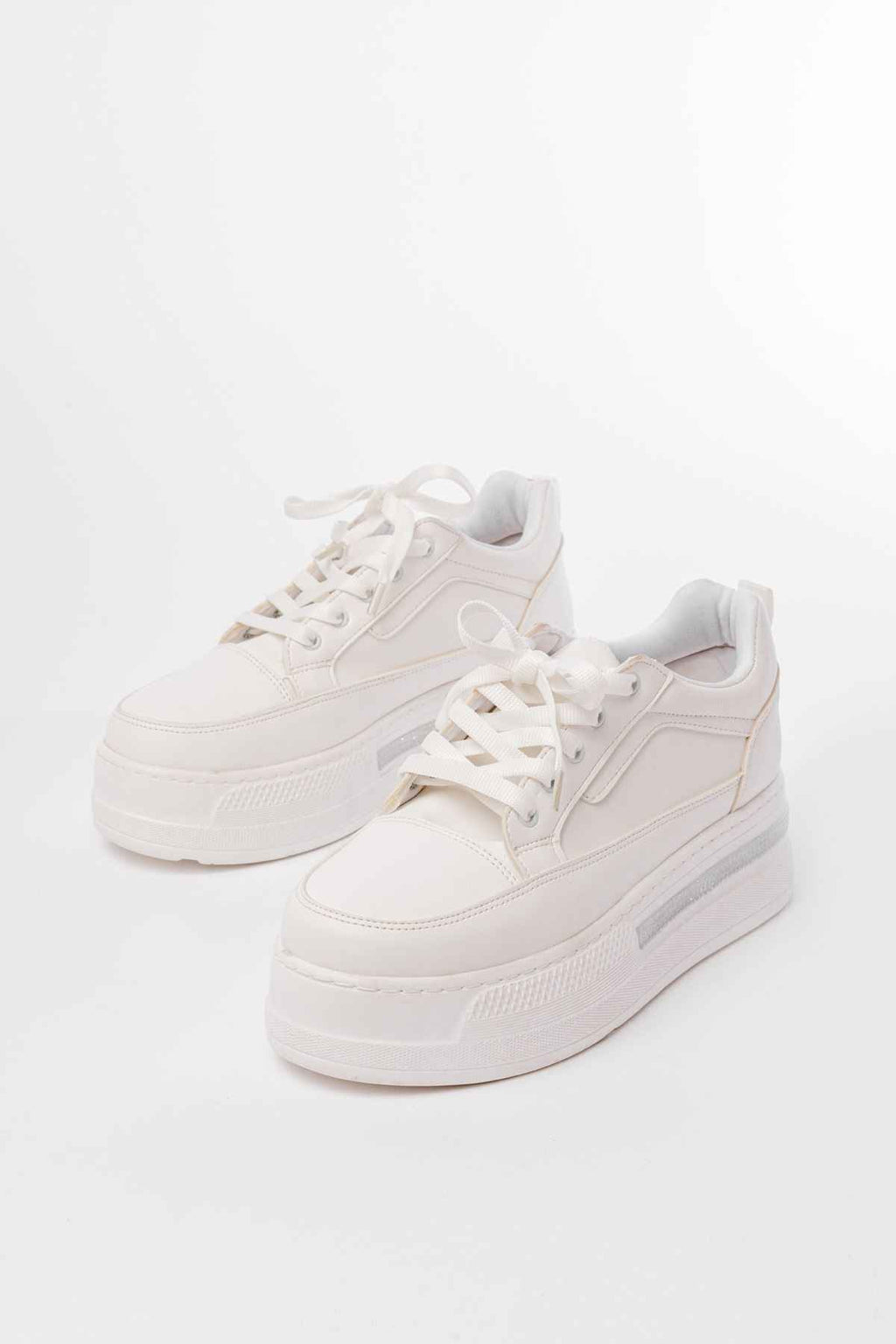 Ayakkabı Aşkı Fln-1999 Beyaz Bağcıklı Taban Taş Aksesuarlı Günlük Spor Ayakkabı