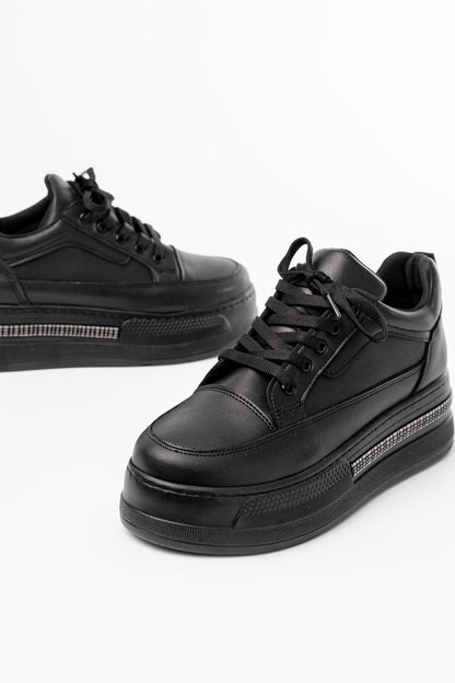 FLN-1999 Siyah Bağcıklı Taban Taş Aksesuarlı Günlük Spor Ayakkabı - Siyah