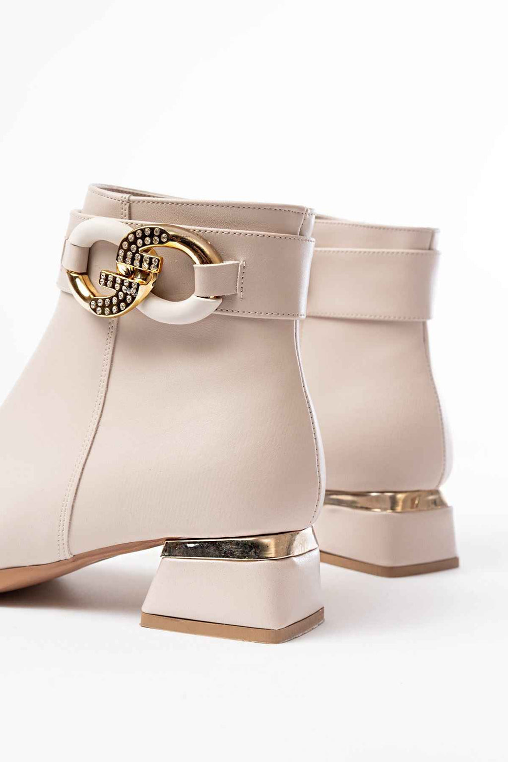 Ayakkabı Aşkı Rm-504 Bej Toka Aksesuarlı Topuklu Fermuarlı Günlük Kadın Bot
