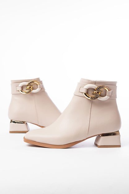 RM-504 Bej Toka Aksesuarlı Topuklu Fermuarlı Günlük Kadın Bot - Bej