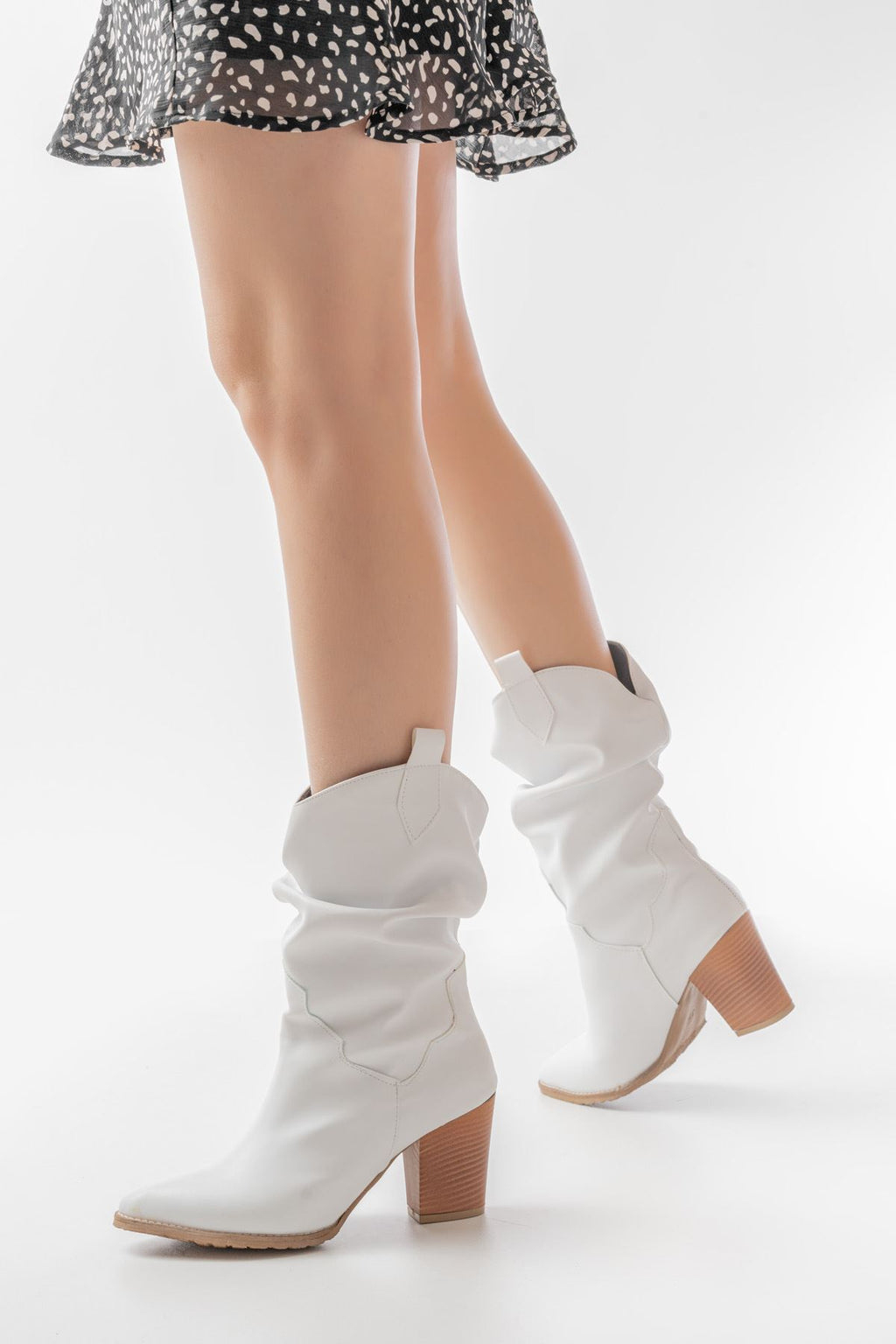 Ayakkabı Aşkı Beyaz Körüklü Kalın Topuklu Günlük Kadın Bot - Ayakkabı Aşkı