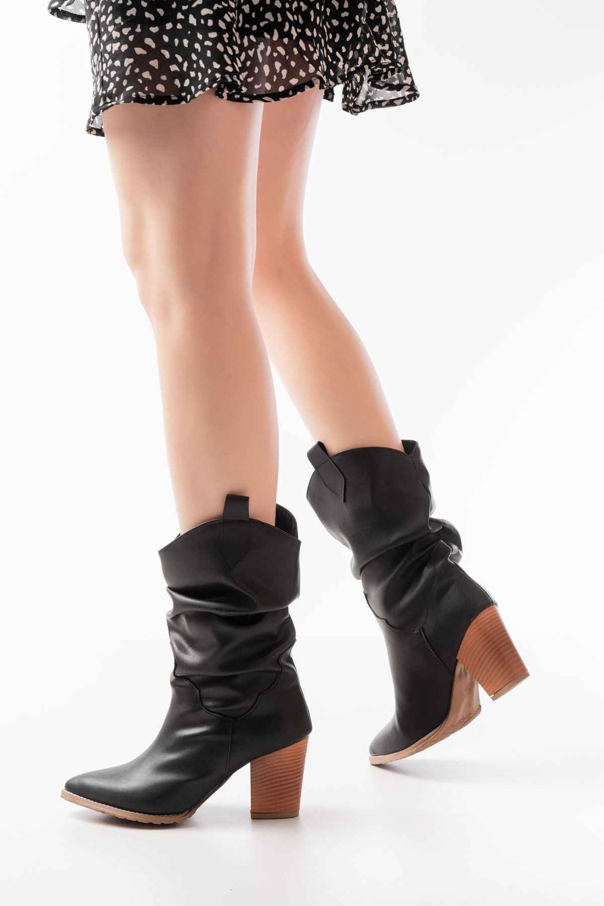 Ayakkabı Aşkı Ls-1860 Siyah Körüklü Kalın Topuklu Günlük Kadın Bot