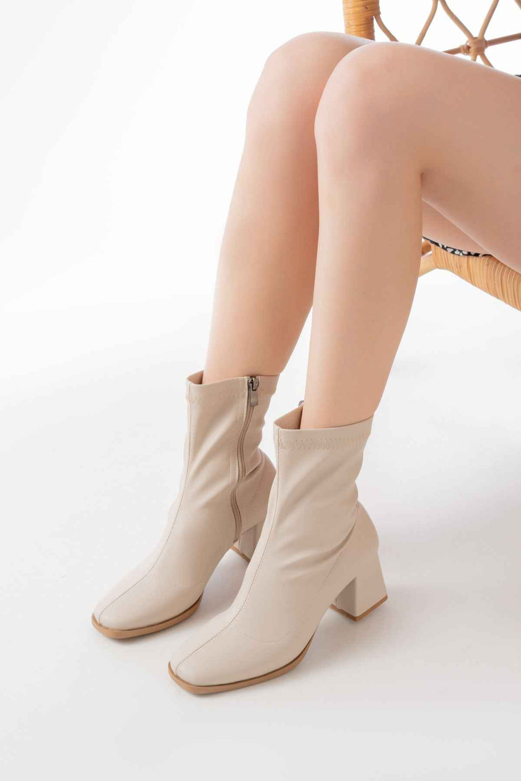 Ayakkabı Aşkı Msk-033 Streç Bej Topuklu Fermuarlı Kadın Bot