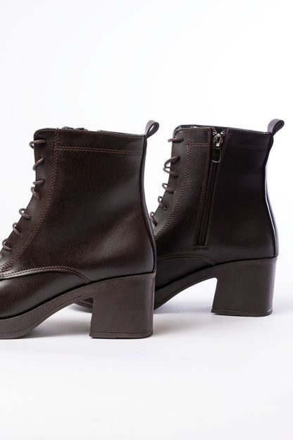 Ayakkabı Aşkı Kahverengi Bağcıklı Fermuarlı Kalın Topuklu Günlük Kadın Bot