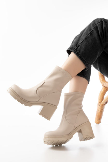 Ayakkabı Aşkı Bej Günlük Kalın Topuklu Kadın Bot