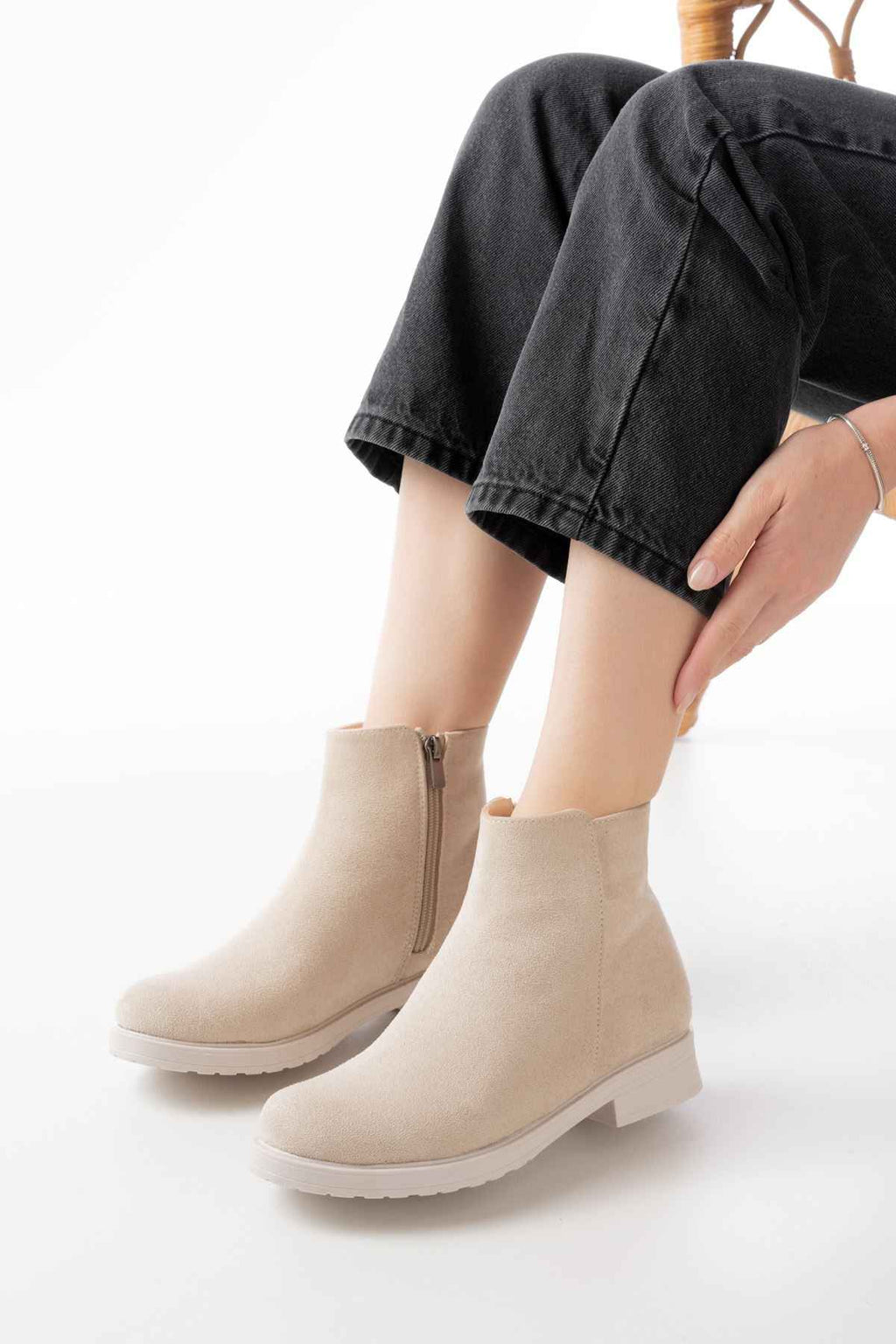 Ayakkabı Aşkı 165-204 Bej Süet Fermuarlı Günlük Kadın Bot